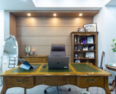 dr. abraham an's office room